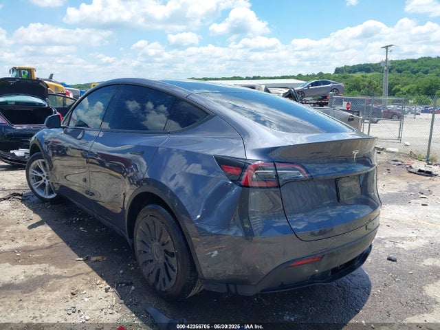 2023 TESLA MODEL Y 7SAYGDEE6PF892439 Photo 2