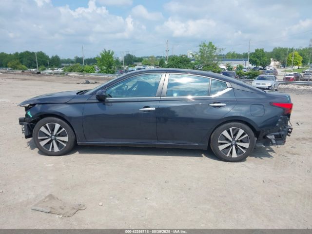 1N4BL4DV0NN391535 Nissan Altima Sv Fwd
