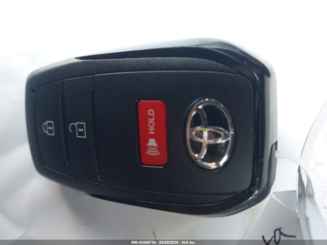 7MUCAAAG8SV134062 Toyota Corolla Cross Le