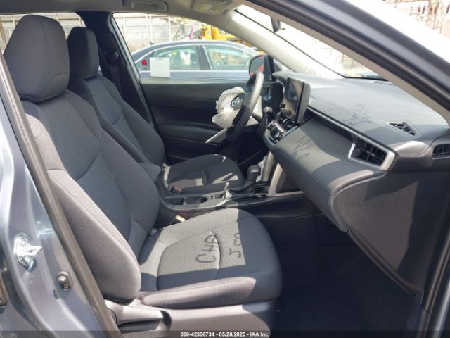 7MUCAAAG8SV134062 Toyota Corolla Cross Le