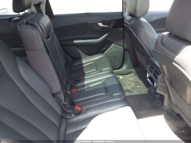 WA1VAAF72HD027809 Audi Q7 3.0t Premium