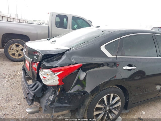 1N4AL3AP7HC194647 Nissan 2017