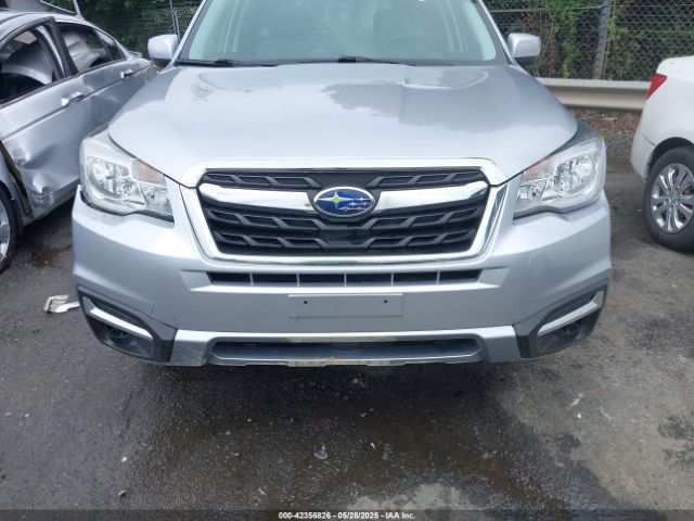 JF2SJAEC0JH469012 Subaru Forester 2.5i Premium