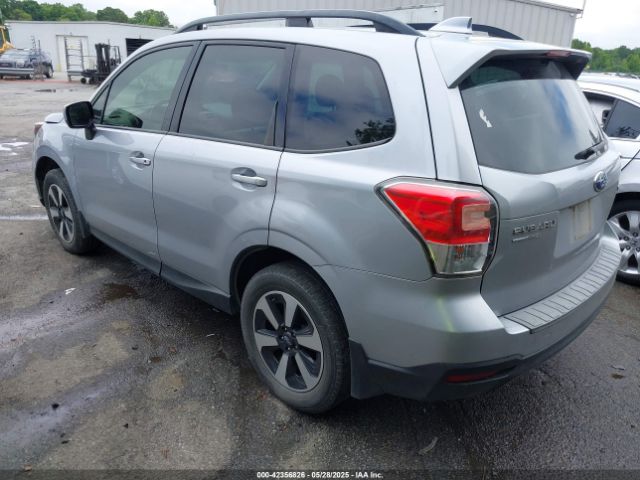 2018 SUBARU FORESTER JF2SJAEC0JH469012 Photo 2