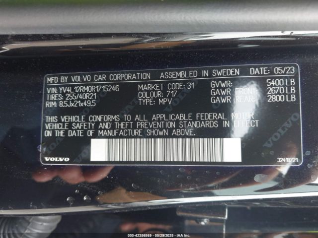 2024 VOLVO XC60 YV4L12RM0R1715246 Photo 8