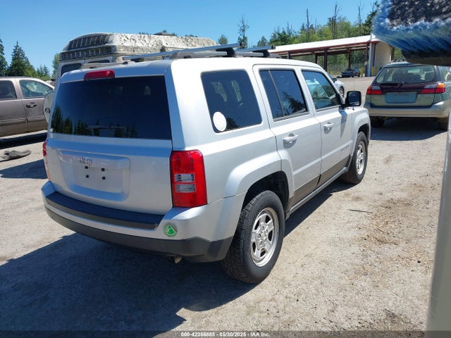 Jeep 2014 2014 1C4NJPBAXED550632 Image 4