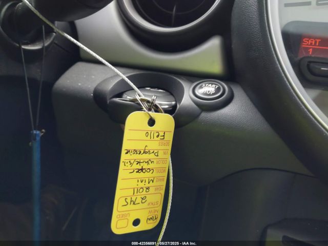 2011 MINI COOPER WMWSU3C51BT181694 Photo 10
