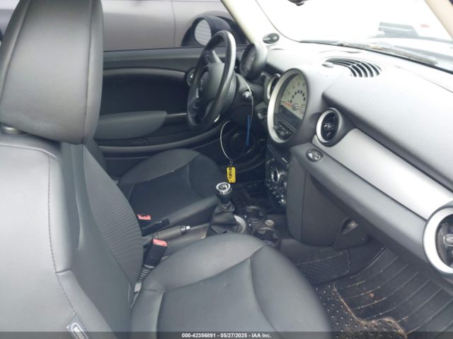 2011 MINI COOPER WMWSU3C51BT181694 Photo 4