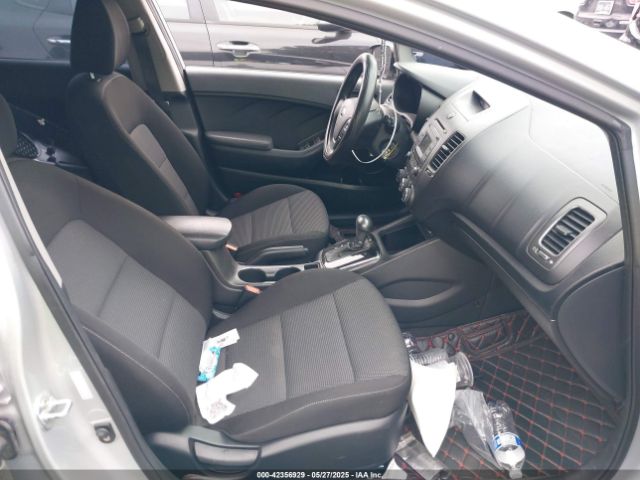KNAFK5A87H5697359 KIA FORTE LX