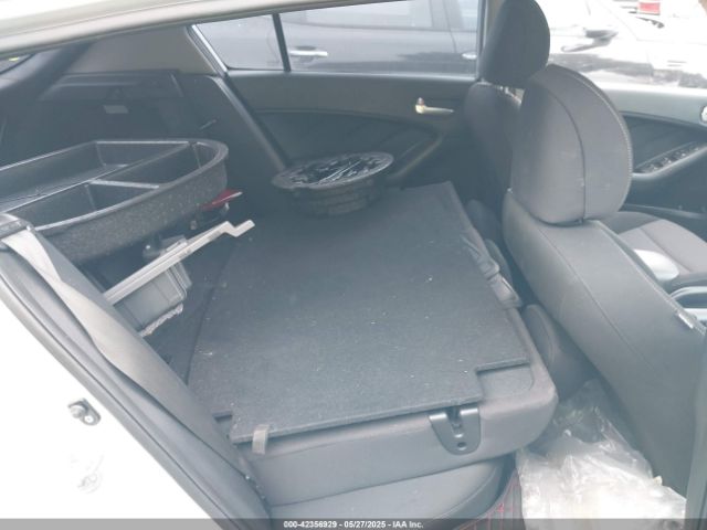 KNAFK5A87H5697359 KIA FORTE LX