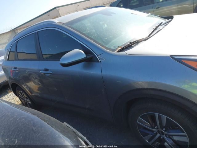 KNDCM3LD1N5546107 KIA Niro Plug-in Hybrid Lxs