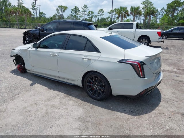 2021 CADILLAC CT4 1G6DD5RL6M0136397 Photo 2