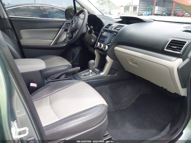 JF2SJAGC1JH597756 Subaru Forester 2.5i Premium