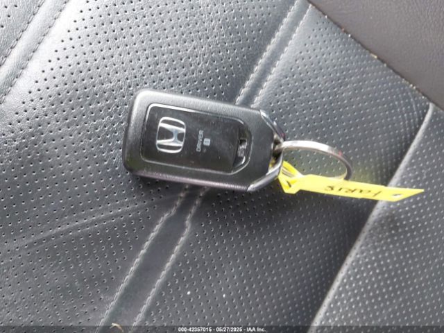 7FARW2H97KE017407 Honda Cr-v Touring
