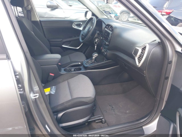 KNDJ23AU1P7876336 KIA SOUL LX