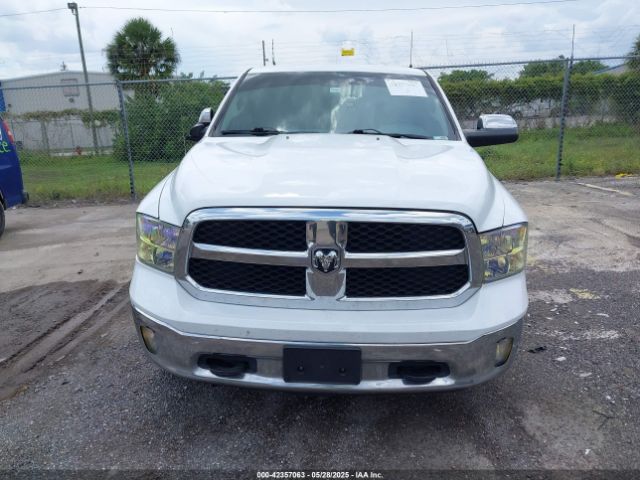 1C6RR7LT6JS331464 RAM 1500 Slt  4x4 5'7 Box