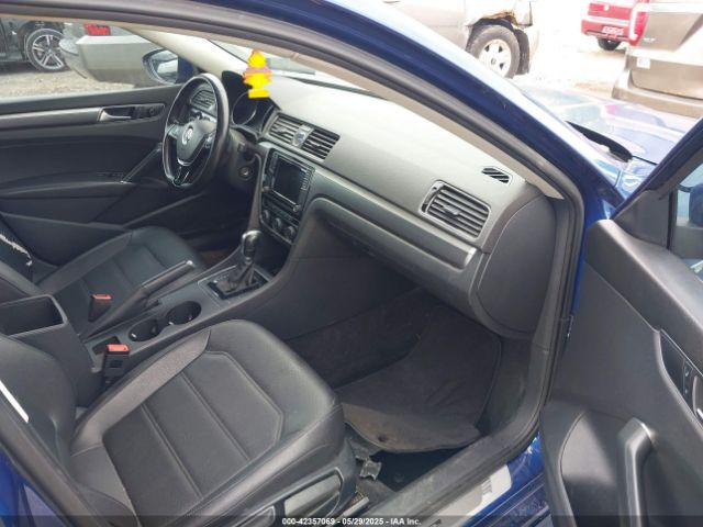 2017 VOLKSWAGEN PASSAT 1VWDT7A37HC031019 Photo 4