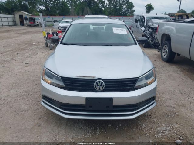 3VW2K7AJ8FM321273 Volkswagen Jetta 2.0l S