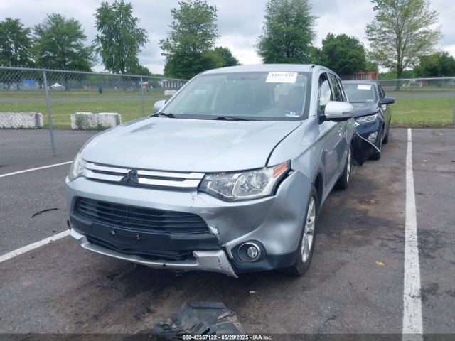 JA4AZ3A37FZ007112 Mitsubishi Outlander Se