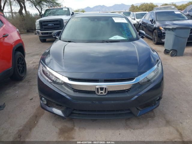 JHMFC1F96JX003957 Honda Civic Touring
