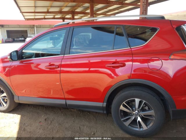 2T3WFREV8GW270441 Toyota Rav4 Xle
