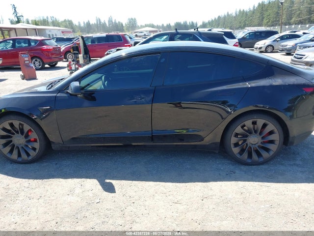 5YJ3E1EC3NF348486 Tesla Model 3 Performance Dual Motor All-wheel Drive