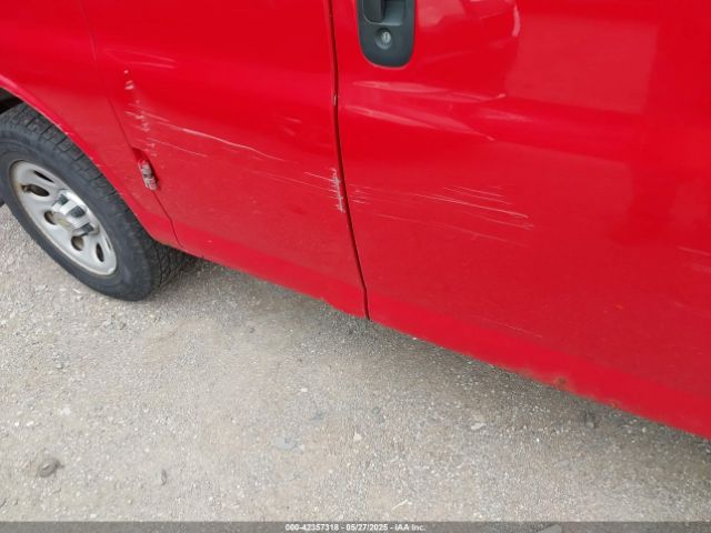 1GCSGAFX9E1137972 Chevrolet Express 1500 Work Van