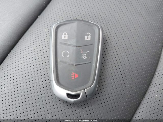 1GYKPGRS5RZ754399 Cadillac lgx
