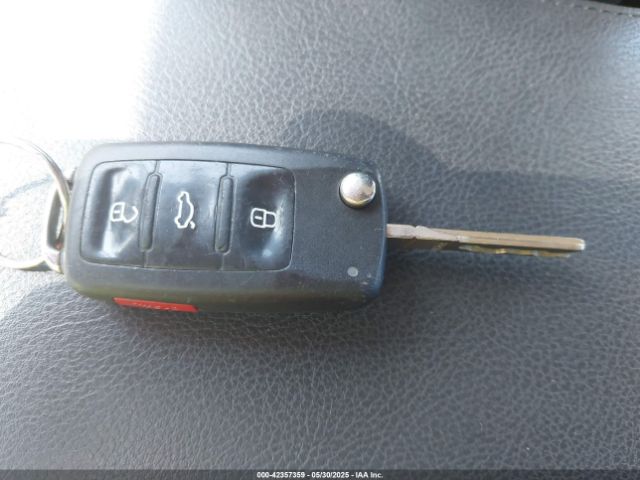 3VW2K7AJ5EM238107 Volkswagen Jetta 2.0l S