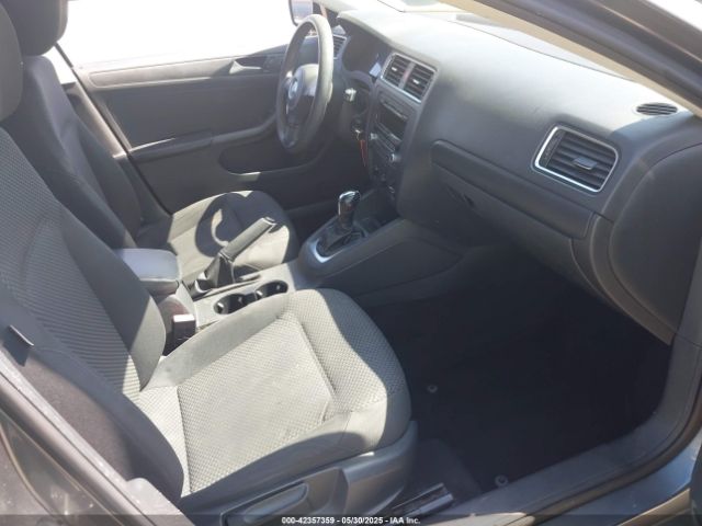 3VW2K7AJ5EM238107 Volkswagen Jetta 2.0l S