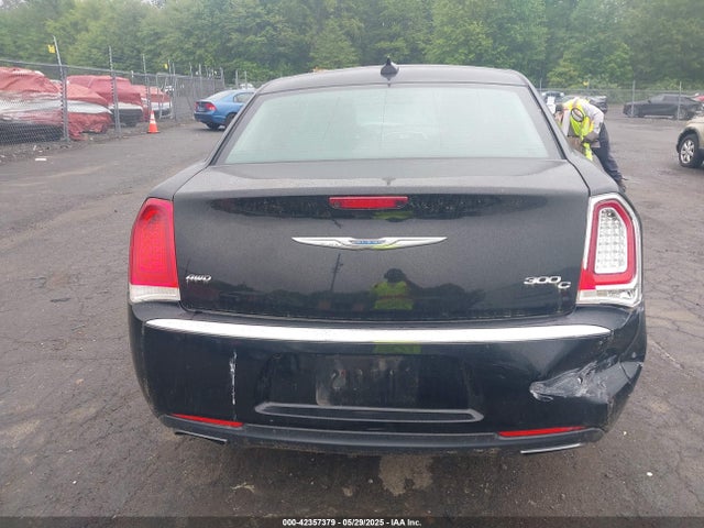 2C3CCAKG3HH607686 Chrysler 300c Awd