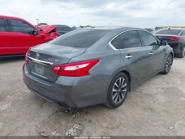 1N4AL3AP3HC156302 Nissan 2017