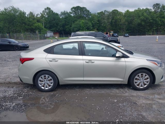 3KPC24A39JE017332 Hyundai ACCENT SE