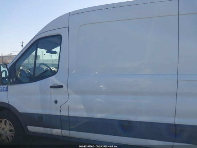 1FTYR2CM0JKA71692 Ford Transit-250
