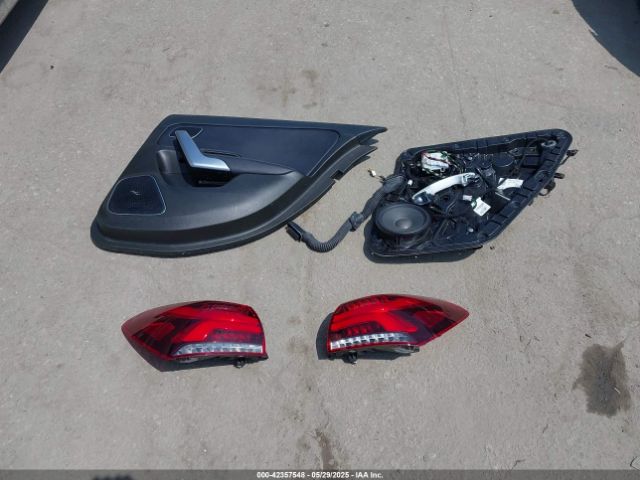 W1K3G4EB9LW044113 Mercedes-Benz m260