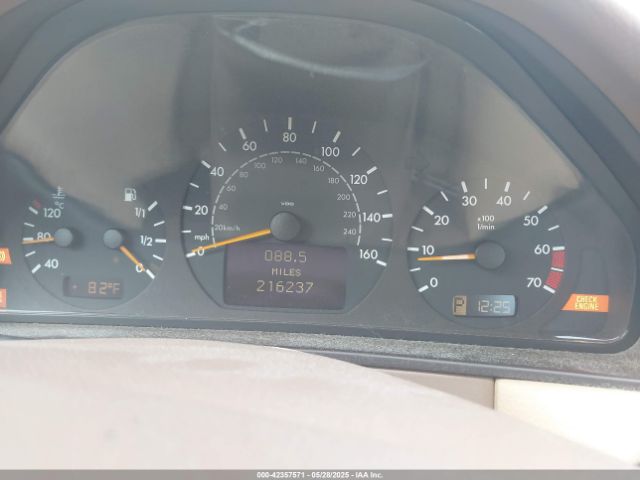 2000 MERCEDES-BENZ E 320 WDBJF65J3YA981405 Photo 6
