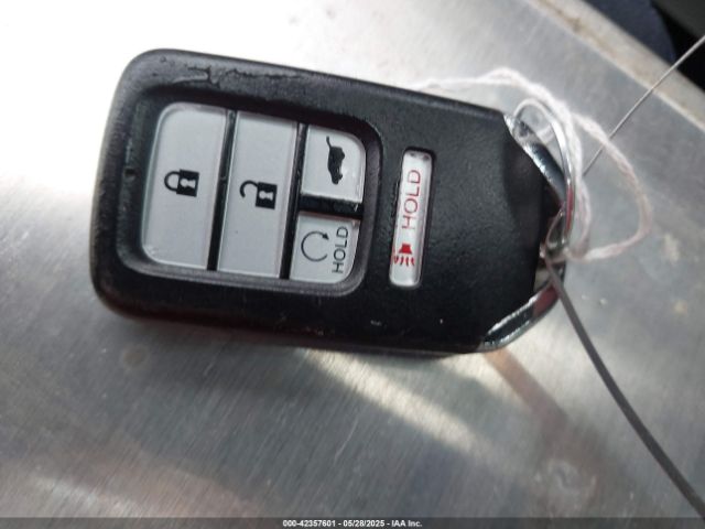 2019 HONDA CR-V 5J6RW1H57KL002027 Photo 10