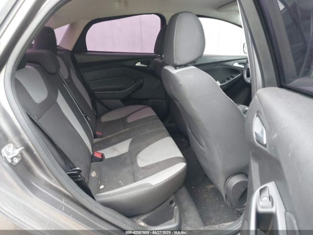 1FADP3F25EL461388 Ford FOCUS SE