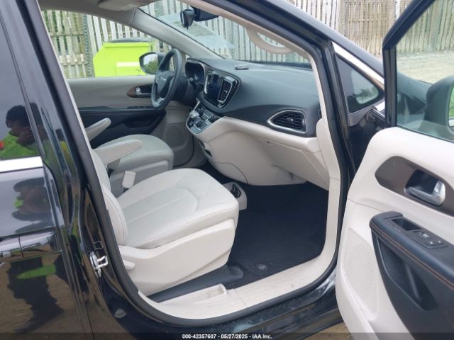 2017 CHRYSLER PACIFICA 2C4RC1DG8HR502333 Photo 4