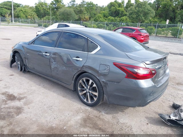 1N4AL3AP0HC279569 Nissan Altima 2.5 Sr