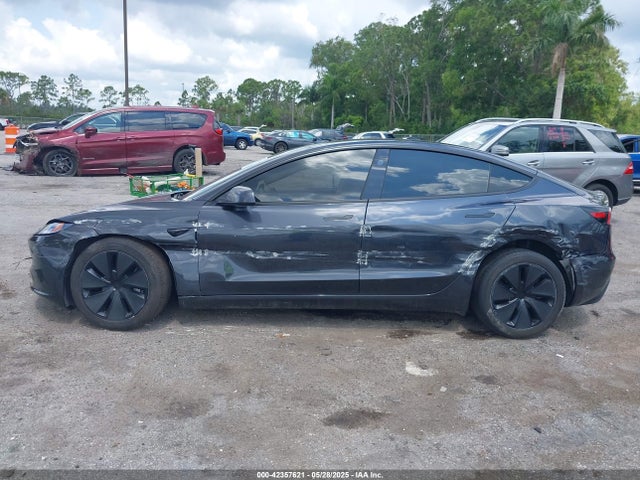 Tesla MODEL 3 2024 5YJ3E1EA3RF741585 Image 14