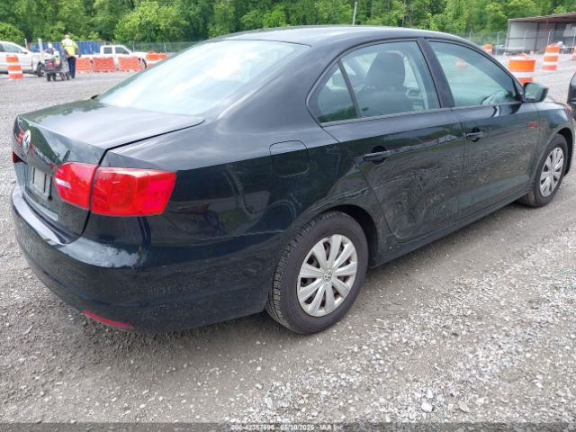 3VW2K7AJXEM369890 Volkswagen Jetta 2.0l S