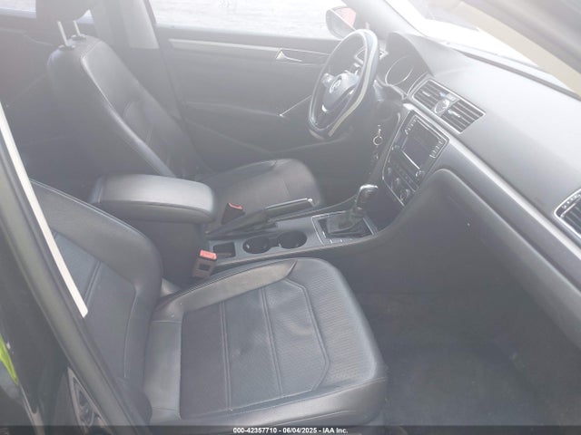 1VWDT7A3XHC078545 Volkswagen 1.8 tsi