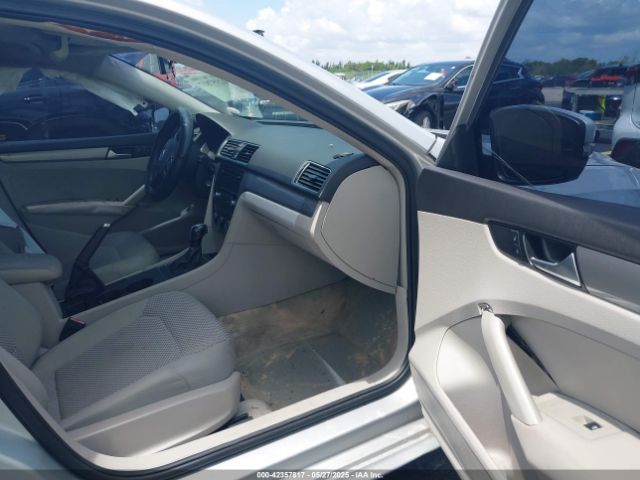 1VWAS7A38EC028292 Volkswagen Passat 1.8t S