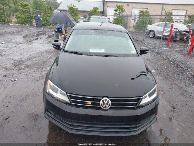 3VWL07AJ1GM213086 Volkswagen Jetta