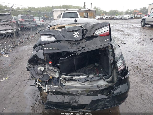 3VWL07AJ1GM213086 Volkswagen Jetta