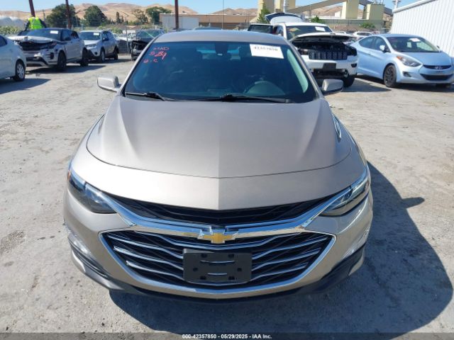 1G1ZD5ST4NF194626 Chevrolet Malibu Fwd Lt