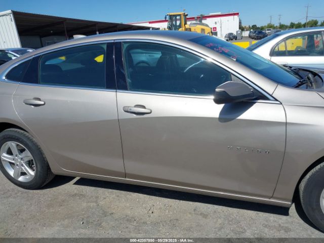 1G1ZD5ST4NF194626 Chevrolet Malibu Fwd Lt