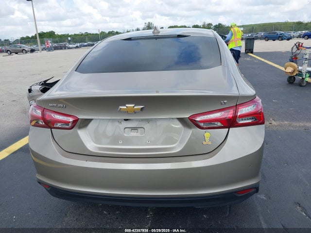 1G1ZD5ST0NF169397 Chevrolet Malibu Fwd Lt