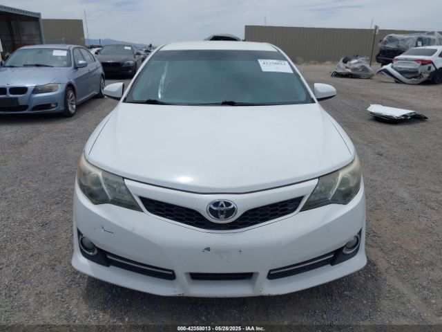 4T1BF1FK0EU352416 Toyota CAMRY SE